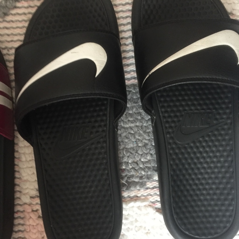 SOLD - Picture 3 of 4